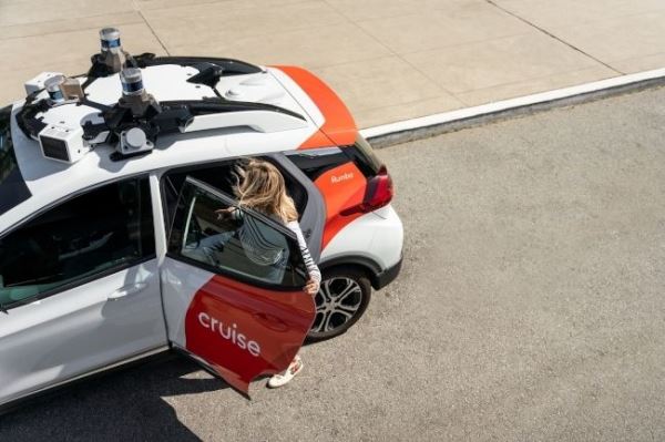 Cruise и Waymo получат разрешение на взимание платы за круглосуточный сервис роботакси в Сан-Франциско